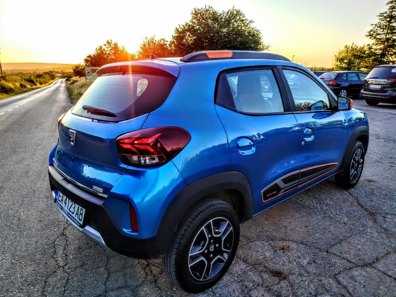 Dacia Spring, снимка 10 - Автомобили и джипове - 51436206