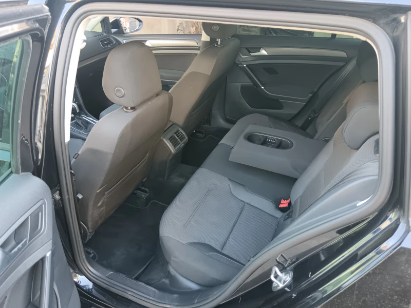 VW Golf Variant MK 7.5 Facelift/2.0 TDI 150 к.с/Full LED/Distronic, снимка 8 - Автомобили и джипове - 51947153