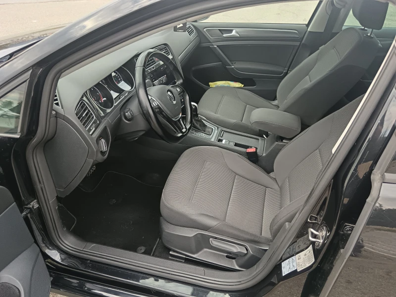 VW Golf Variant MK 7.5 Facelift/2.0 TDI 150 к.с/Full LED/Distronic, снимка 7 - Автомобили и джипове - 51947153
