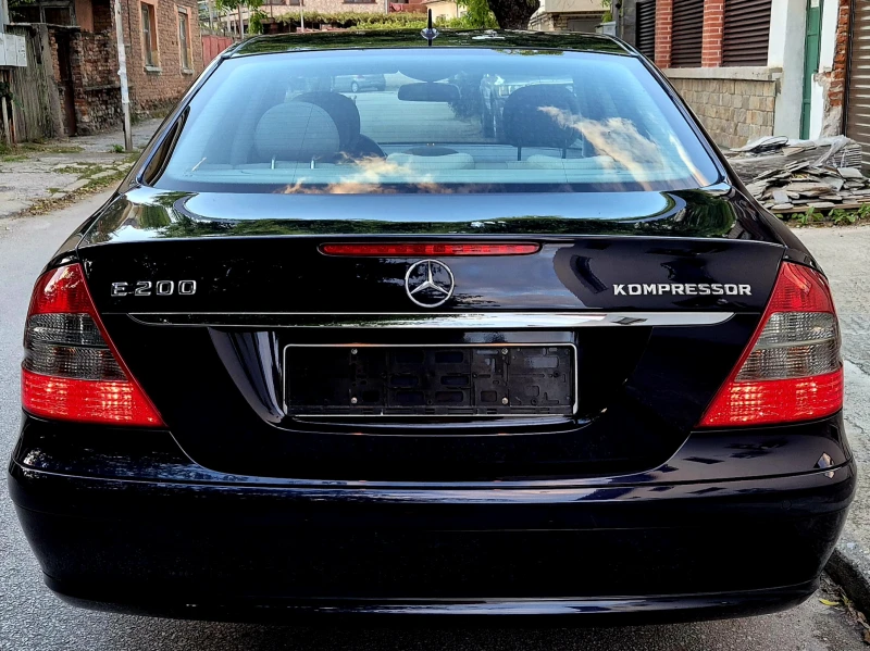 Mercedes-Benz E 200 2.0i-kompressor-navi-6speed-нов, снимка 12 - Автомобили и джипове - 52012734