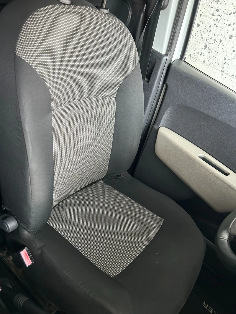 Dacia Dokker, снимка 8 - Автомобили и джипове - 52926294