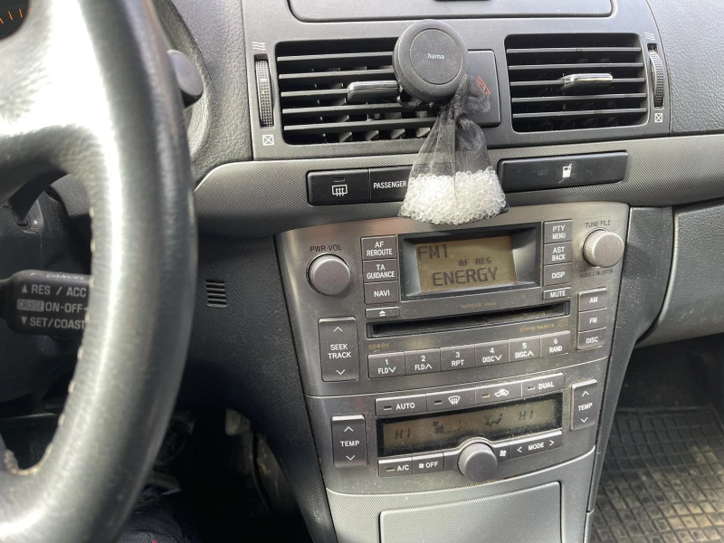 Toyota Avensis, снимка 7 - Автомобили и джипове - 53066299