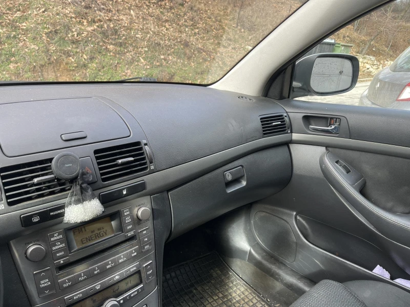 Toyota Avensis, снимка 11 - Автомобили и джипове - 53066299