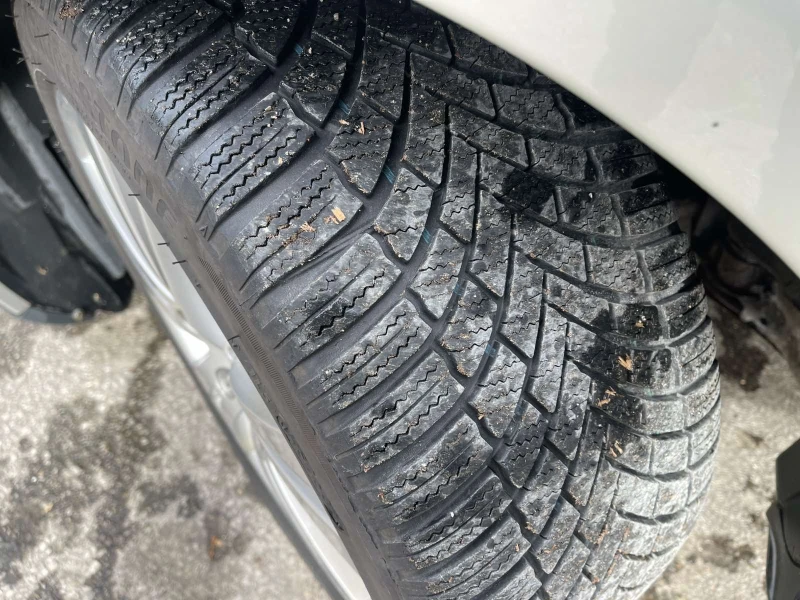 Toyota Avensis, снимка 10 - Автомобили и джипове - 53066299