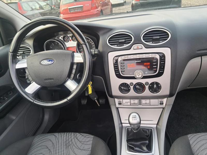 Ford Focus 1.6i Пининфарина, снимка 16 - Автомобили и джипове - 35815774