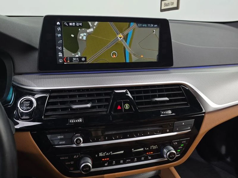 BMW 530 530i M Sport Package| 252к.с.| ВКЛ.ТЕХНОТЕСТ, снимка 12 - Автомобили и джипове - 55395285