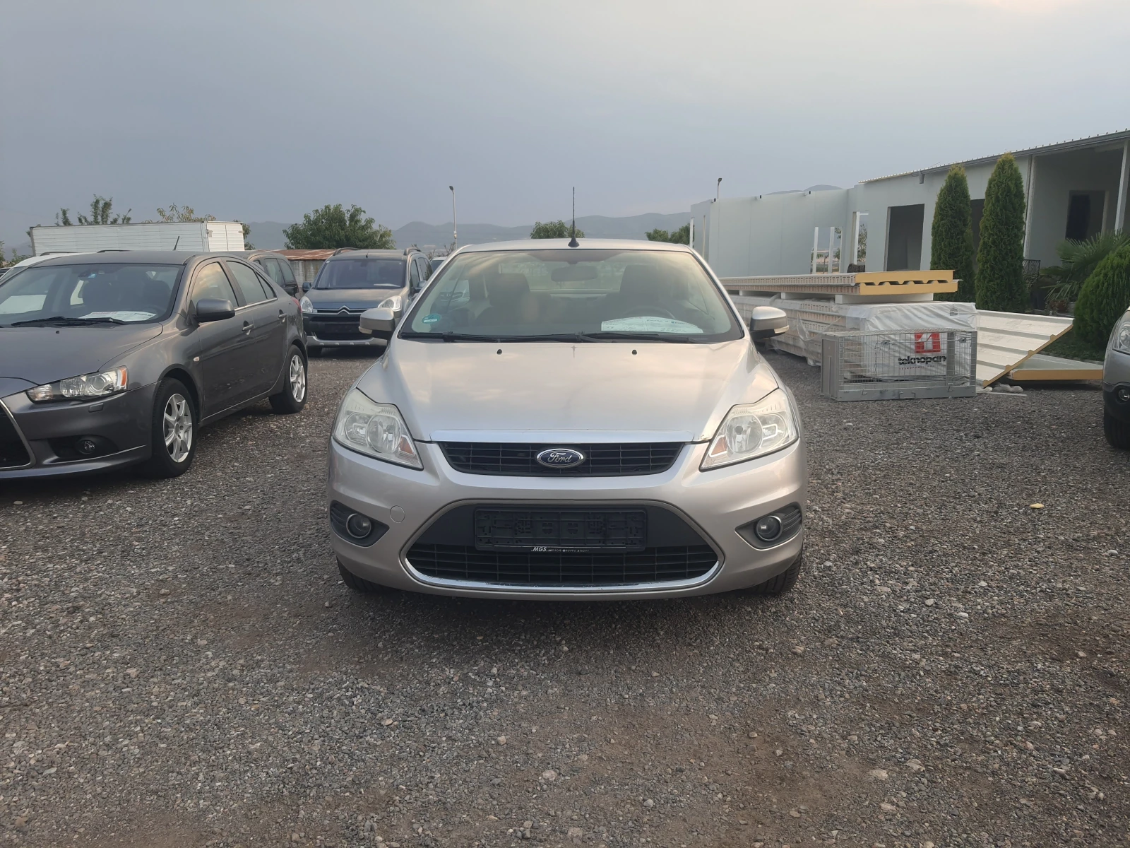 Ford Focus 1.6i Пининфарина, снимка 3 - Автомобили и джипове - 55926434
