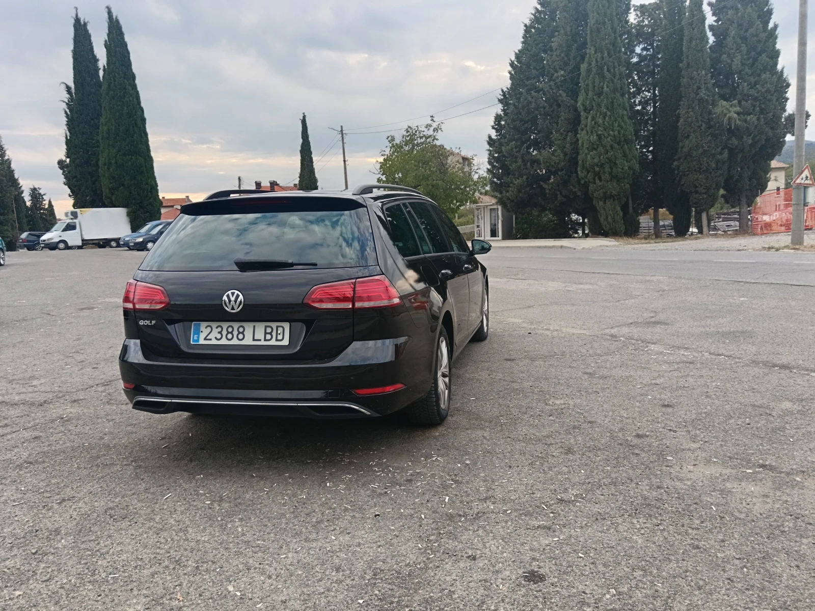 VW Golf Variant MK 7.5 Facelift/2.0 TDI 150 к.с/Full LED/Distronic - изображение 4