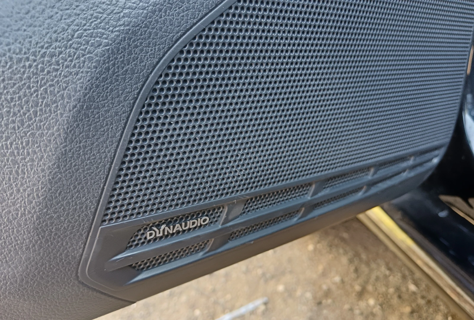 VW Golf Variant MK 7.5 Facelift/2.0 TDI 150 к.с/Full LED/Distronic - изображение 9