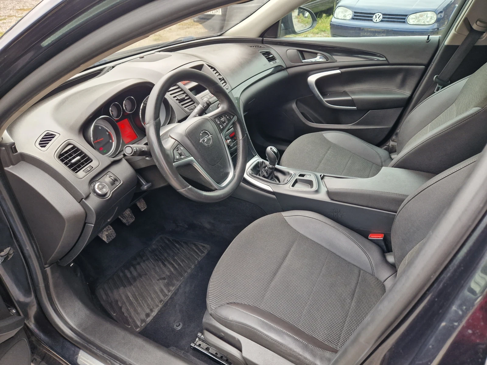Opel Insignia 2.0cdti, 160кс, 12г, full, като нова - изображение 9