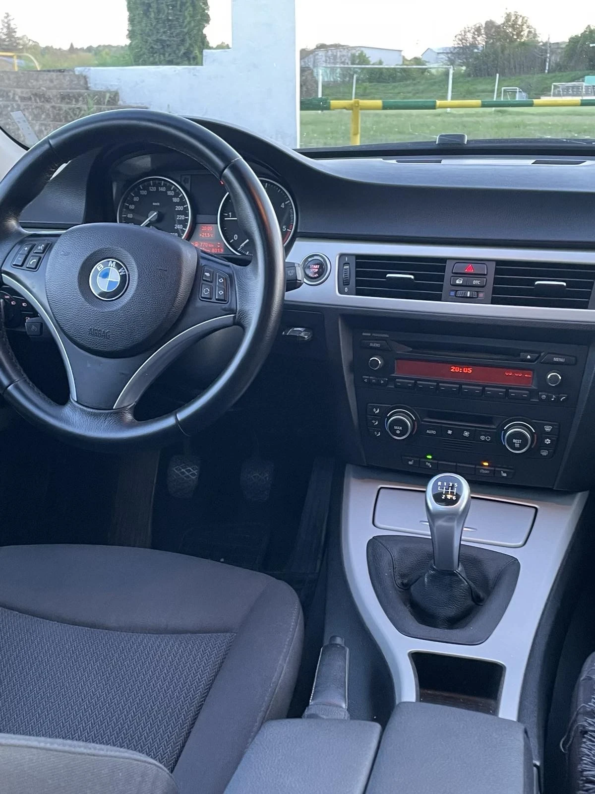 BMW 318 БМВ 3-та серия  - изображение 4