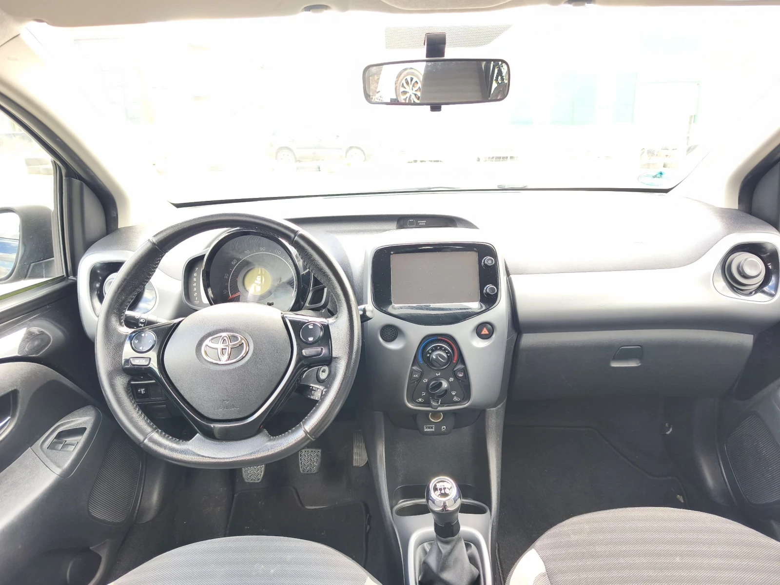 Toyota Aygo 1.0 benzin 72hp | Mobile.bg � ����������� 16