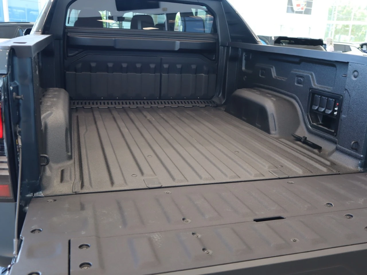 Chevrolet Silverado EV LT Crew Cab e4WD, снимка 16 - Автомобили и джипове - 54180745