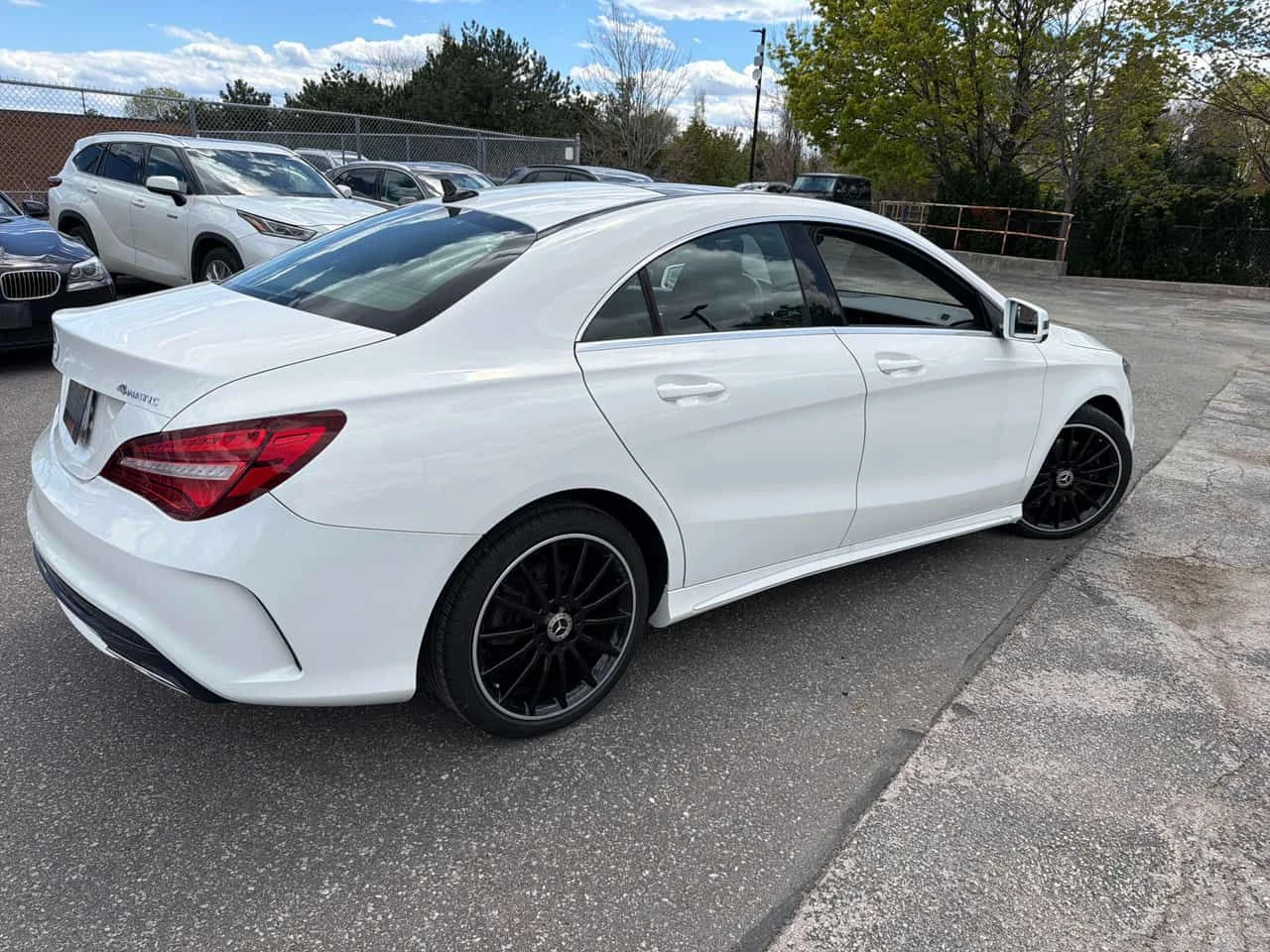 Mercedes-Benz CLA 250 4MATIC* DISTRONIC* PANORAMA* ПОДГРЕВ* , снимка 3 - Автомобили и джипове - 54512567