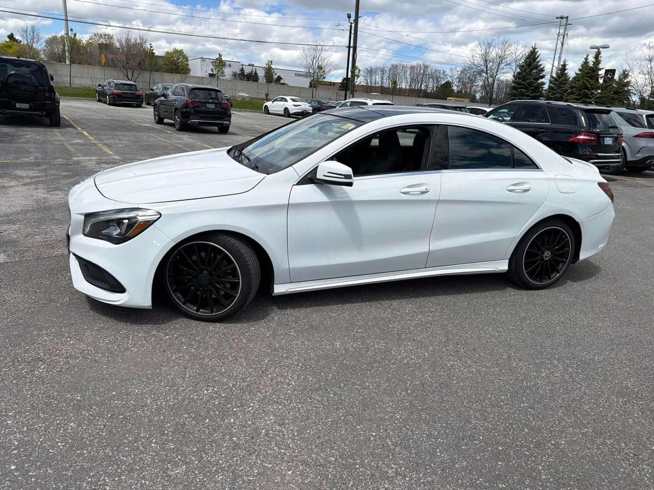 Mercedes-Benz CLA 250 4MATIC* DISTRONIC* PANORAMA* ПОДГРЕВ* , снимка 2 - Автомобили и джипове - 54512567