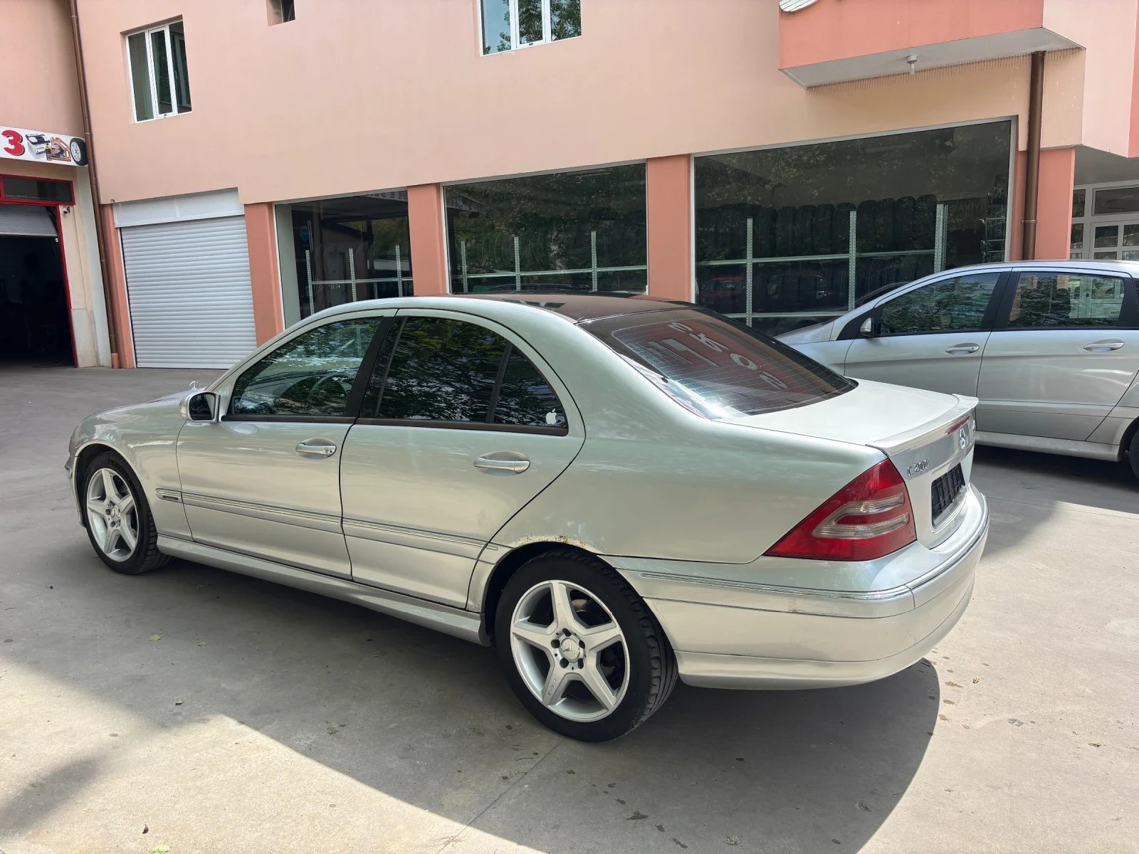 Mercedes-Benz C 200 Kompressor, снимка 4 - Автомобили и джипове - 54577639