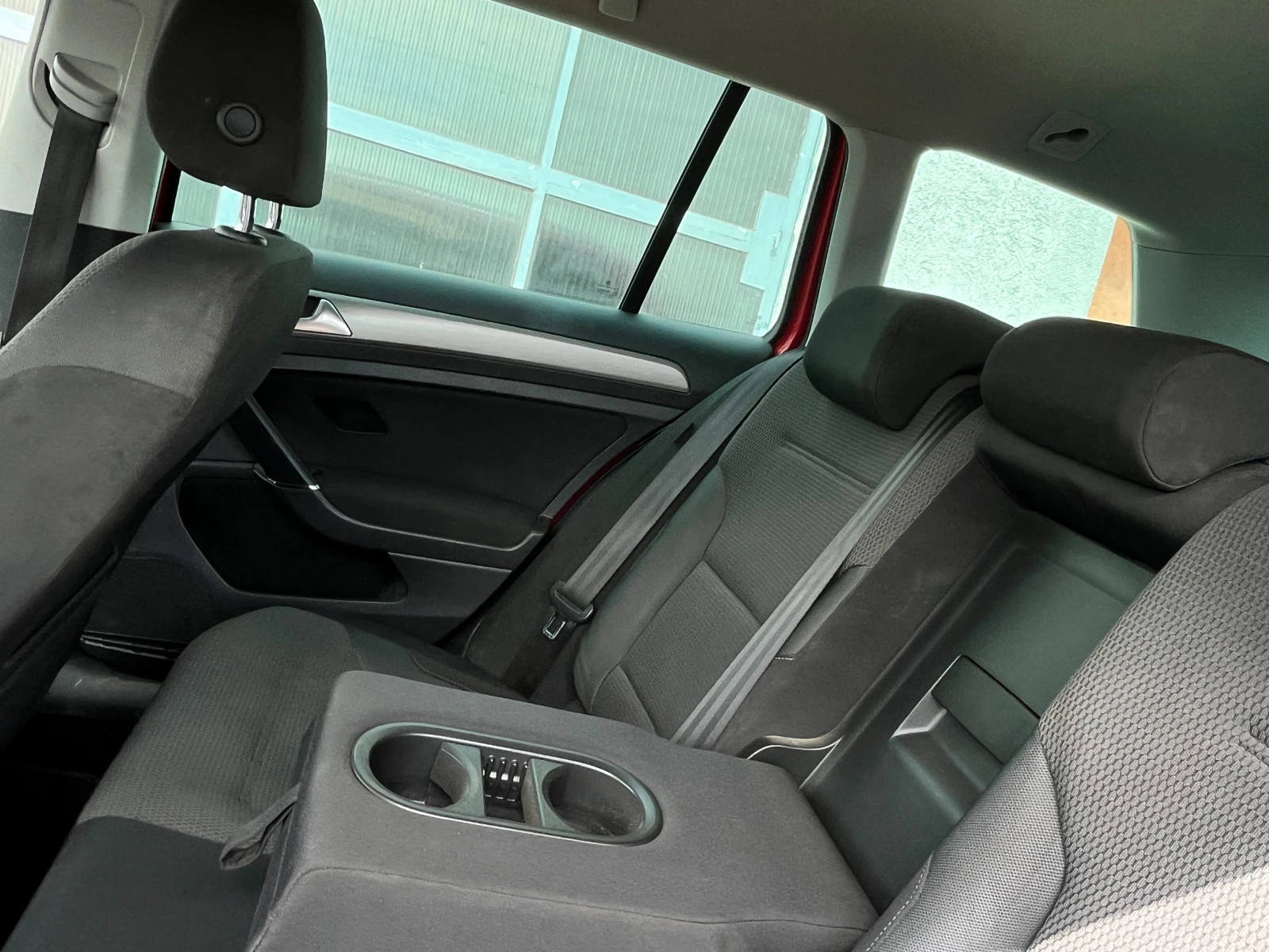 VW Golf 1.4i AВТОМАТИК, снимка 10 - Автомобили и джипове - 54611683