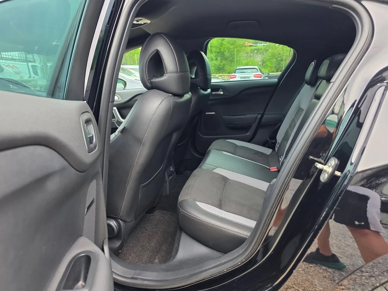 DS DS 4 1.6HDI 120K.C. / АВТОМАТ / НАВИ / КАМЕРА / КЕЙЛЕС, снимка 9 - Автомобили и джипове - 54877658