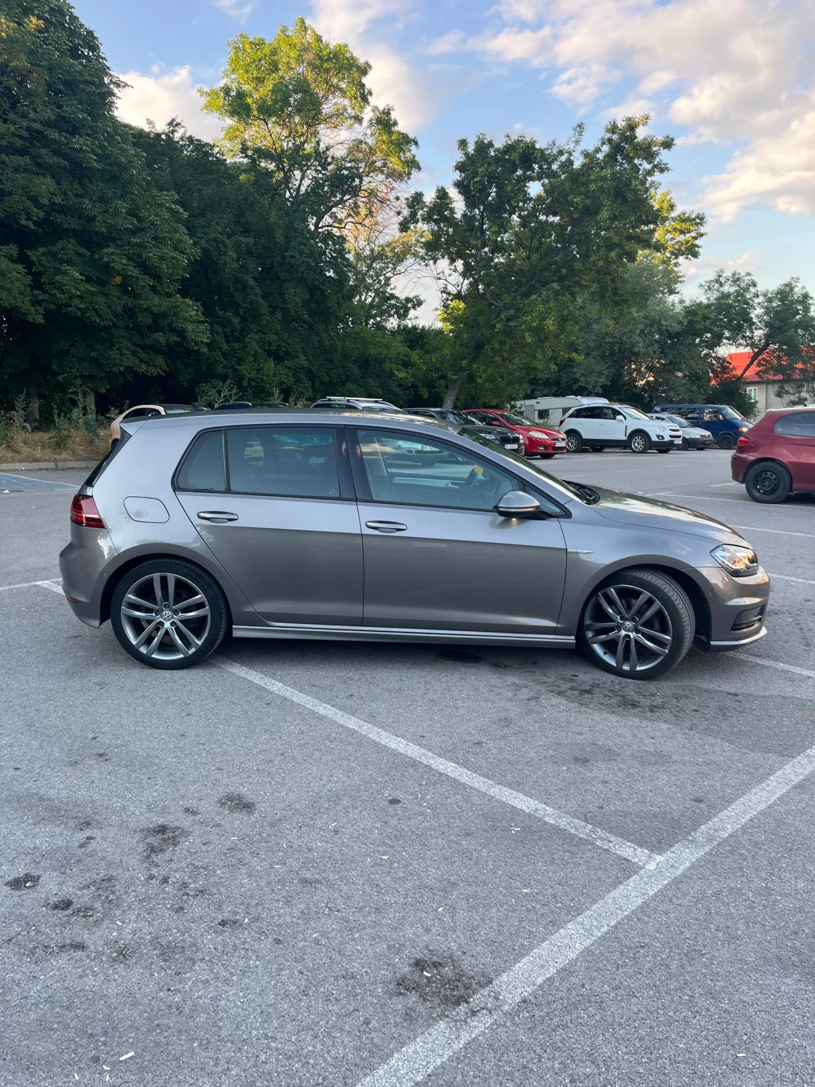 VW Golf R Line Cup edition, снимка 5 - Автомобили и джипове - 55179828