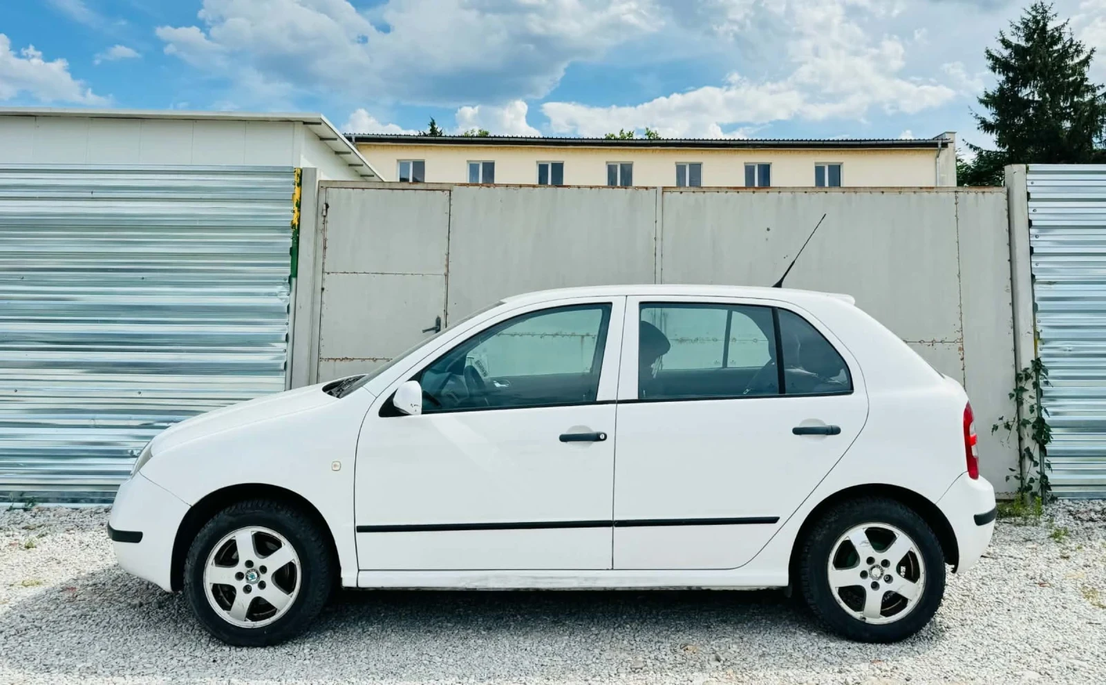 Skoda Fabia, снимка 7 - Автомобили и джипове - 55215875