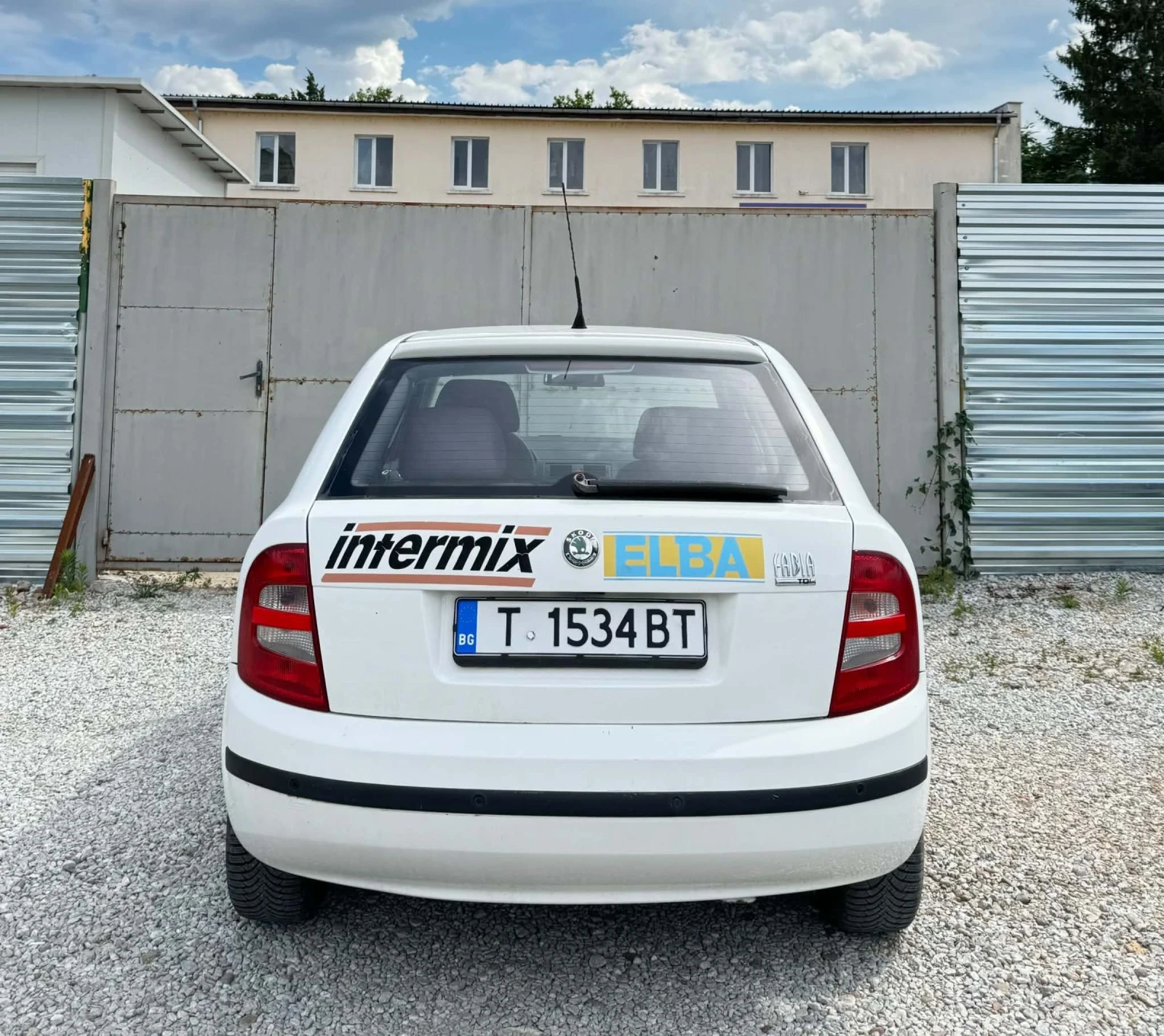 Skoda Fabia, снимка 10 - Автомобили и джипове - 55215875