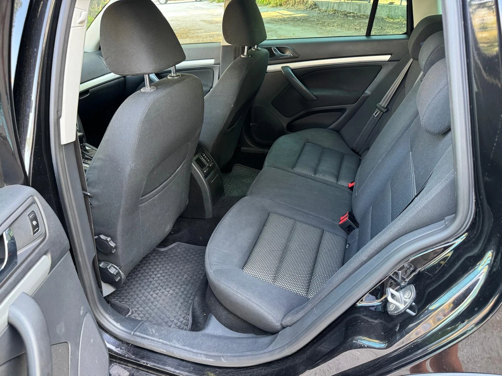 Skoda Octavia Scout 4x4, снимка 8 - Автомобили и джипове - 55931629