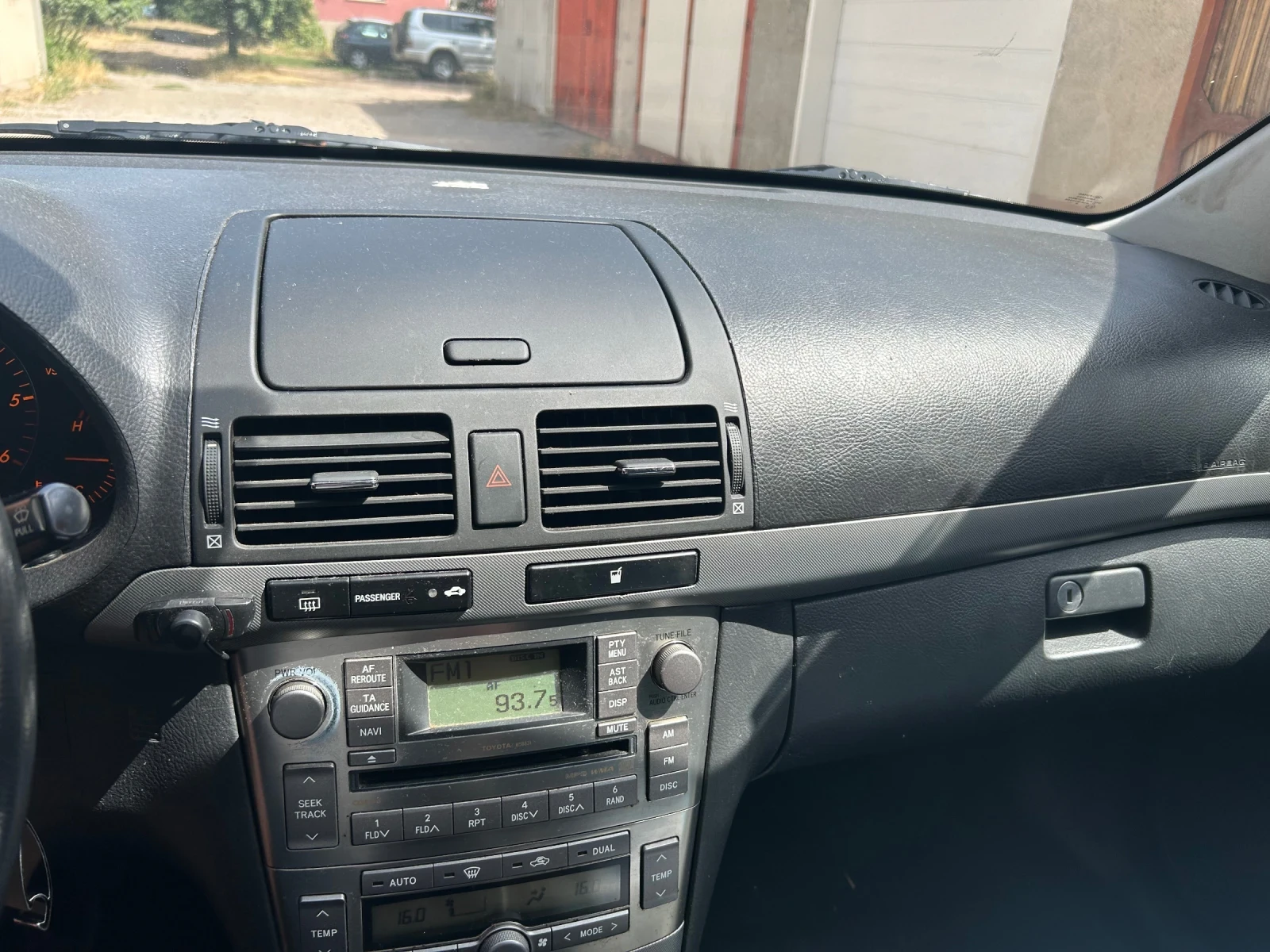Toyota Avensis D4D, снимка 14 - Автомобили и джипове - 55972306