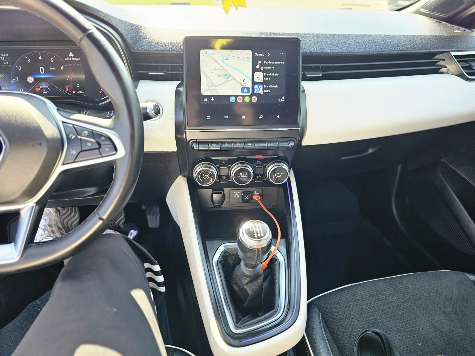 Renault Clio, снимка 6 - Автомобили и джипове - 56216264