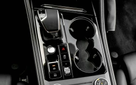 VW Touareg 3.0TDI* LEDER* DISTR* MEMORY* , снимка 6
