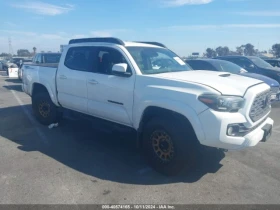     Toyota Tacoma TRD SPORT  / 