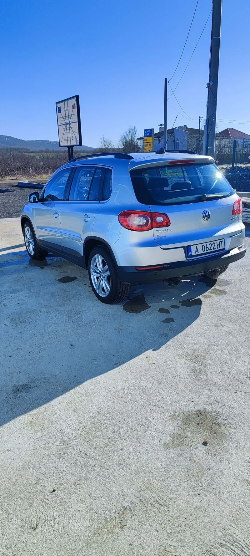 VW Tiguan 2.0TDI 4х4, снимка 4 - Автомобили и джипове - 48740169