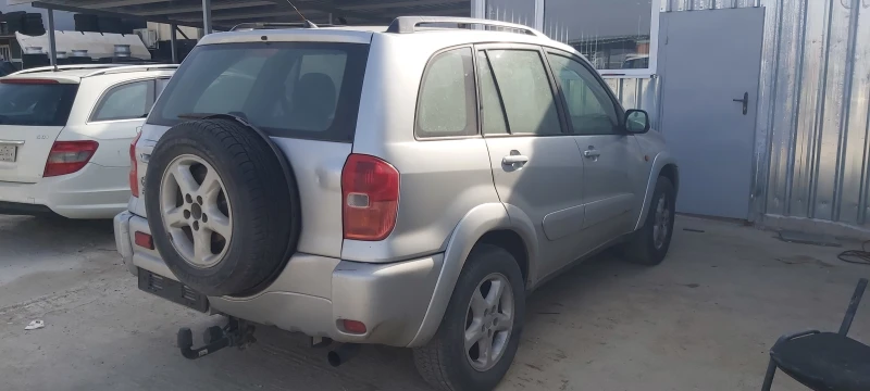 Toyota Rav4 2.0 D4d -ITALIA, снимка 3 - Автомобили и джипове - 49129359