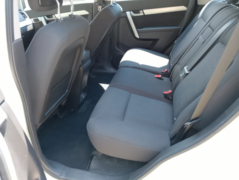 Chevrolet Captiva, снимка 8 - Автомобили и джипове - 52777163