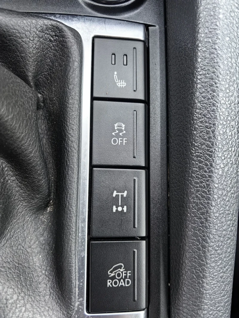 VW Amarok 2013г 2.0тди 180кс Ръчка, снимка 14 - Автомобили и джипове - 52004860