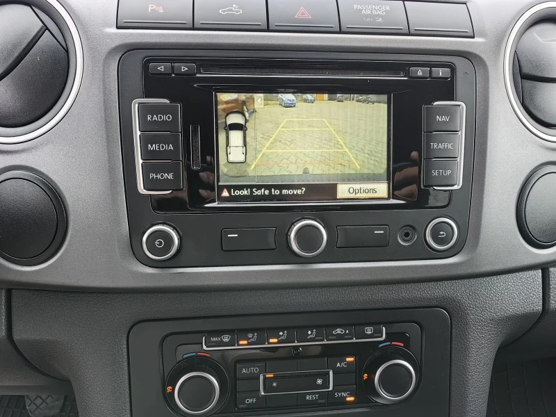 VW Amarok 2013г 2.0тди 180кс Ръчка, снимка 15 - Автомобили и джипове - 52004860