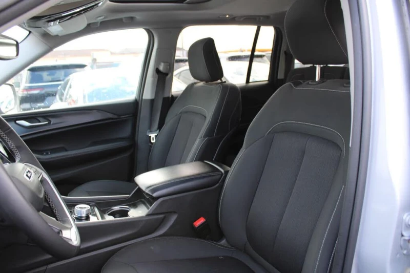 Jeep Grand cherokee Laredo * CARFAX* * АвтоКредит* (ЦЕНА ДО БГ), снимка 10 - Автомобили и джипове - 52570272