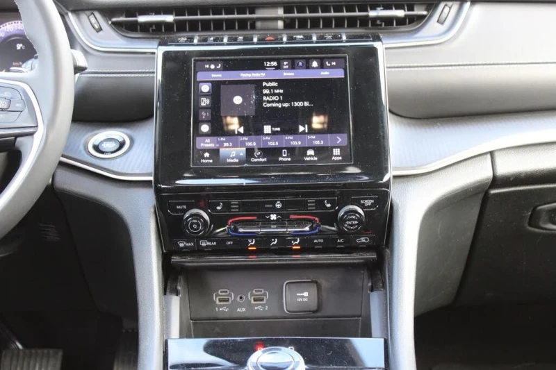 Jeep Grand cherokee Laredo * CARFAX* * АвтоКредит* (ЦЕНА ДО БГ), снимка 9 - Автомобили и джипове - 52570272