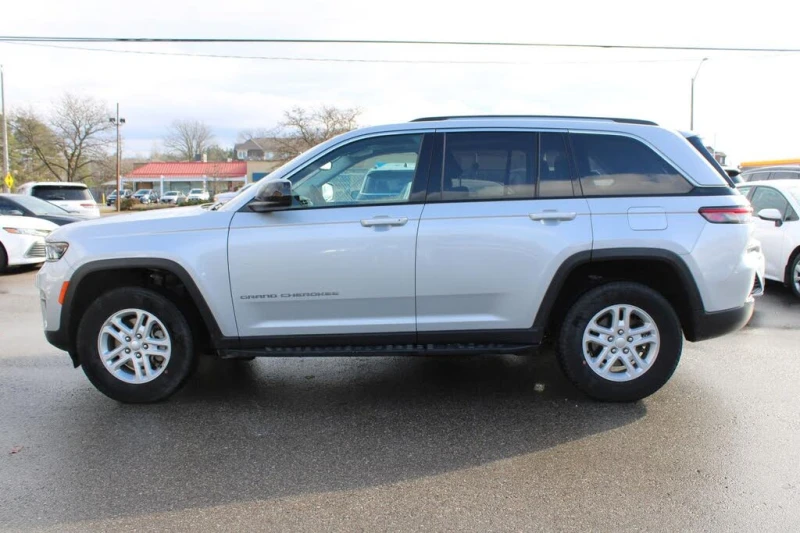 Jeep Grand cherokee Laredo * CARFAX* * АвтоКредит* (ЦЕНА ДО БГ), снимка 4 - Автомобили и джипове - 52570272