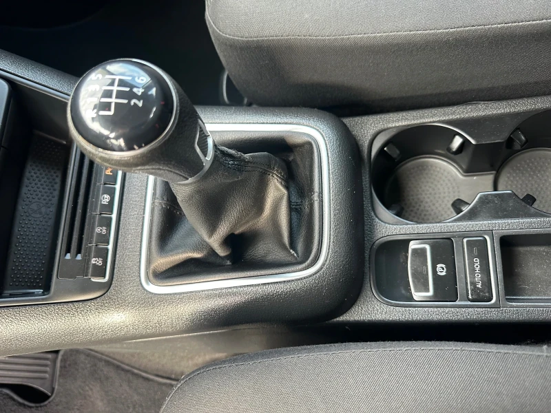 VW Tiguan 14TSI , снимка 10 - Автомобили и джипове - 52594283