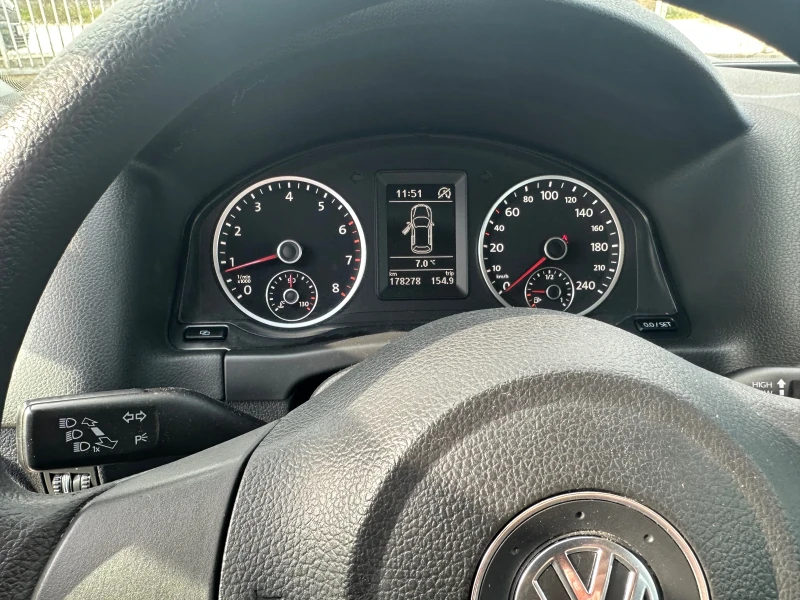 VW Tiguan 14TSI , снимка 9 - Автомобили и джипове - 52594283