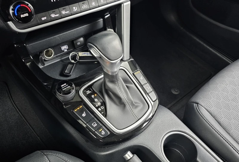 Kia Seltos 1.6 Turbo 2WD, снимка 7 - Автомобили и джипове - 52630039