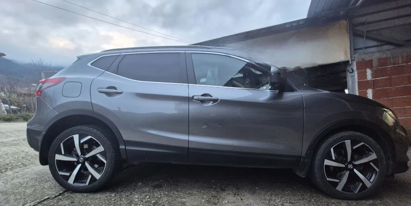 Nissan Qashqai, снимка 9 - Автомобили и джипове - 52890077