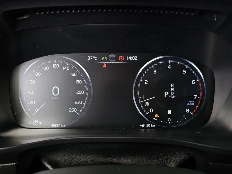 Volvo XC40 B4 R-Design| 235к.с.| ВКЛ.ТЕХНОТЕСТ, снимка 8 - Автомобили и джипове - 55222882