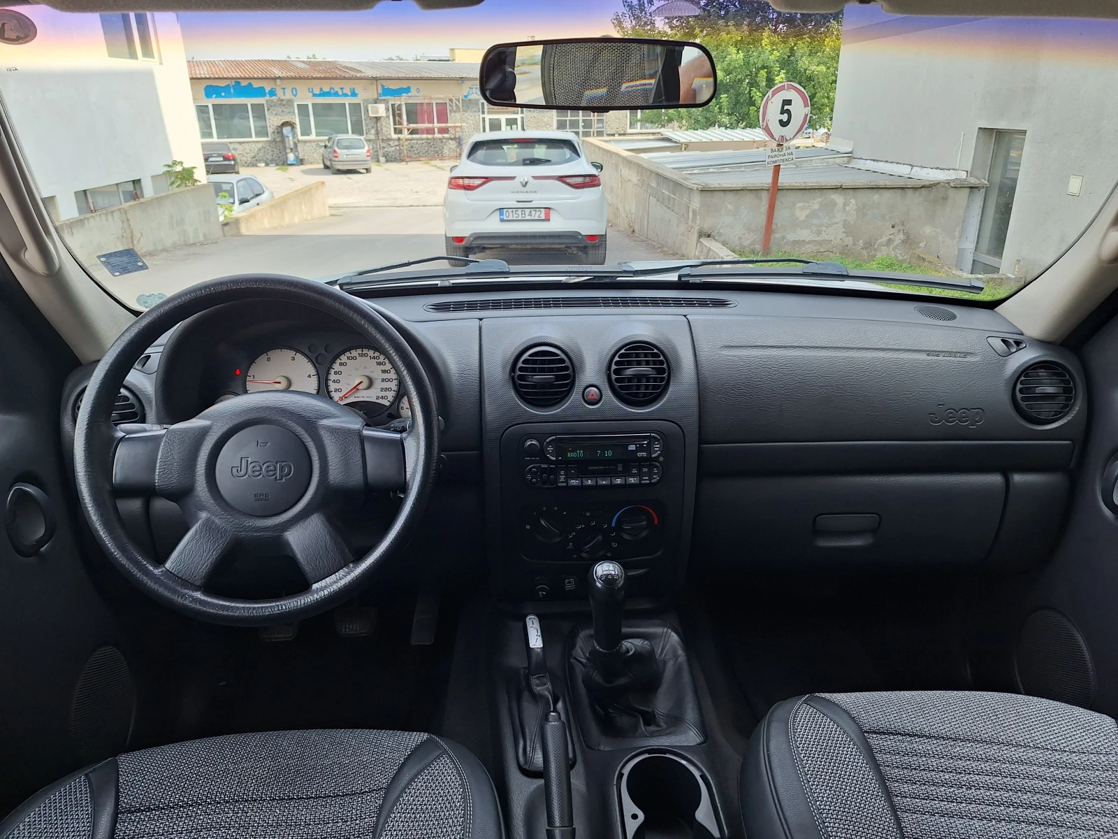 Jeep Cherokee 2.5d 143kc - изображение 10