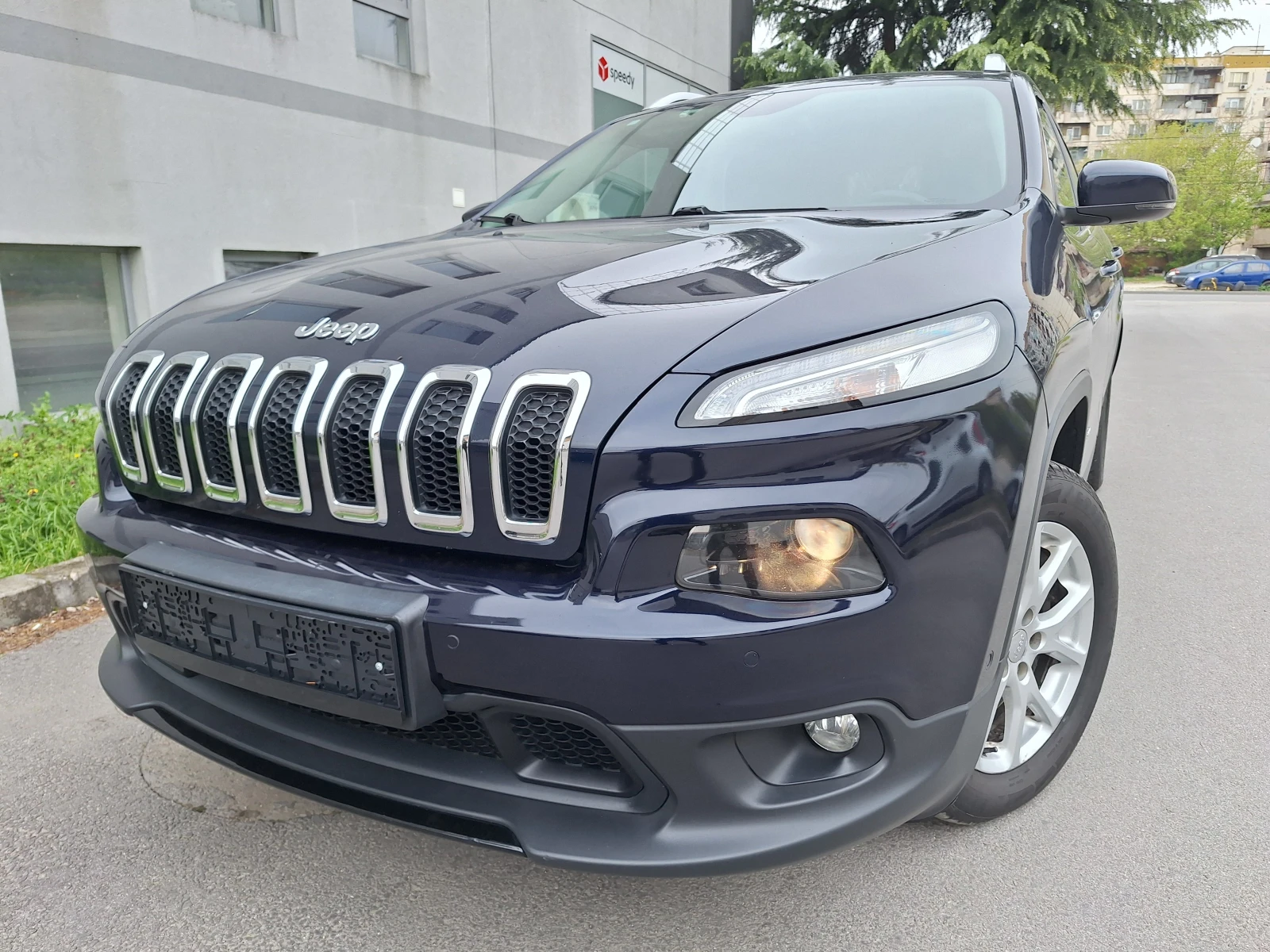 Jeep Cherokee 2.0mjet 4x4 - изображение 2