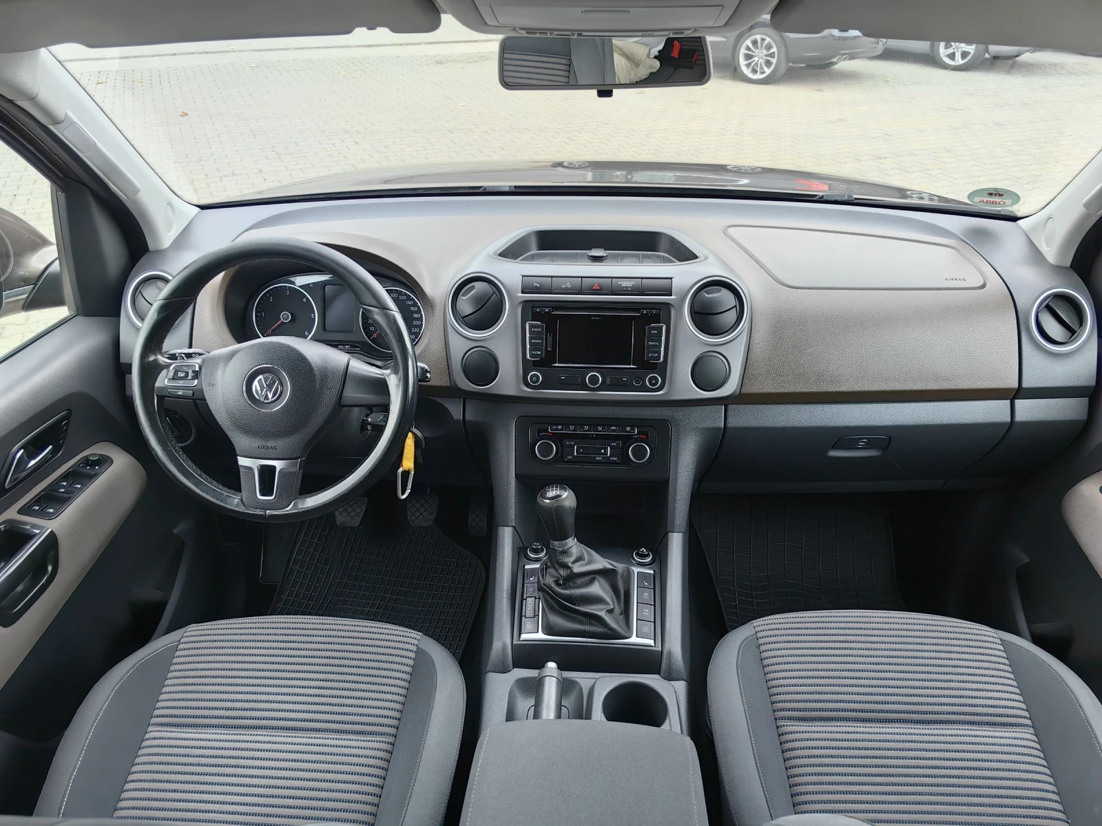 VW Amarok 2013г 2.0тди 180кс Ръчка - изображение 10