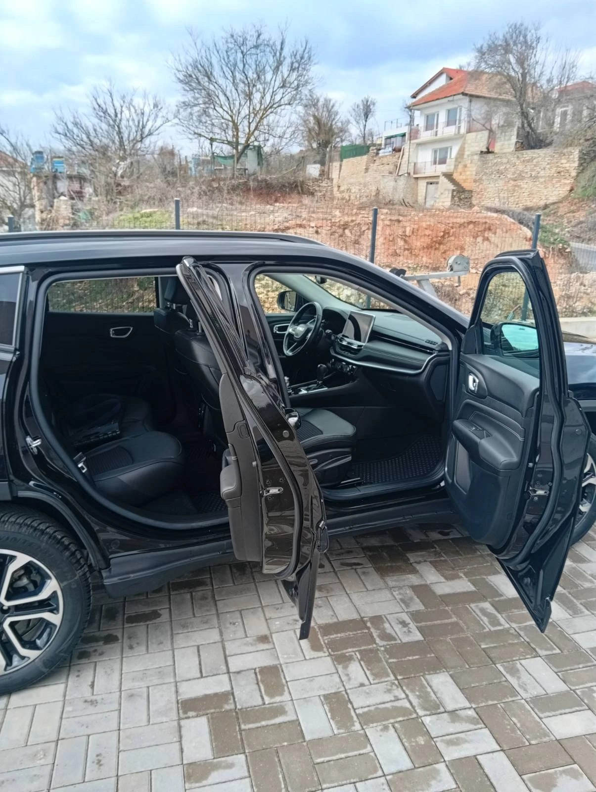 Jeep Compass 1.5 e-Hybrid LIMITED - изображение 3