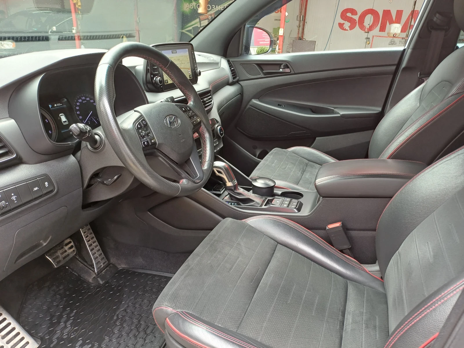 Hyundai Tucson 1.6 CRDI N-LINE, снимка 14 - Автомобили и джипове - 53811106