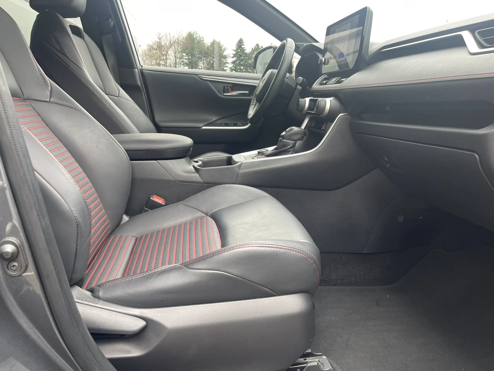 Toyota Rav4 2.5 Plug-in Hybrid, снимка 7 - Автомобили и джипове - 54080544