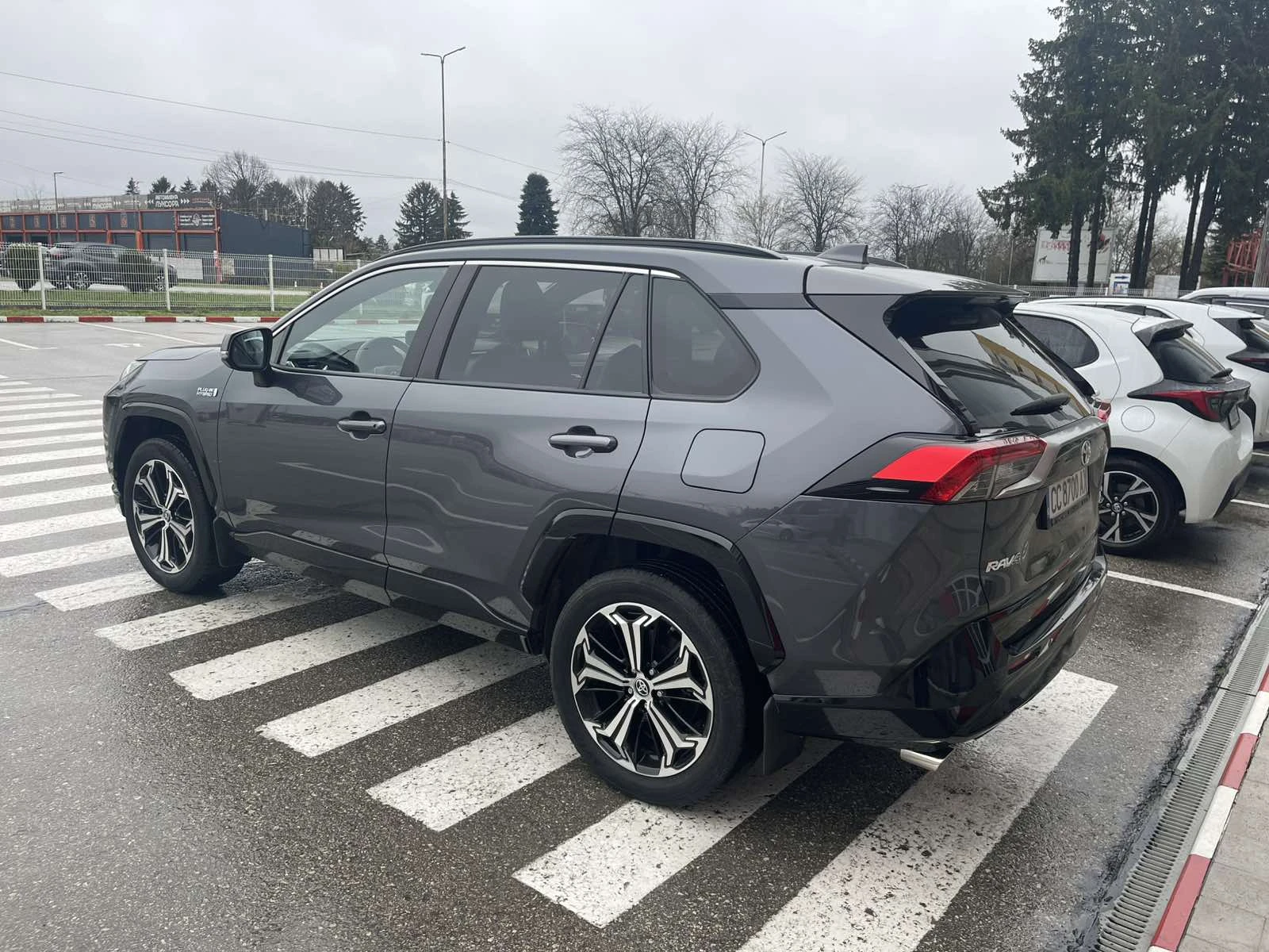 Toyota Rav4 2.5 Plug-in Hybrid, снимка 3 - Автомобили и джипове - 54080544